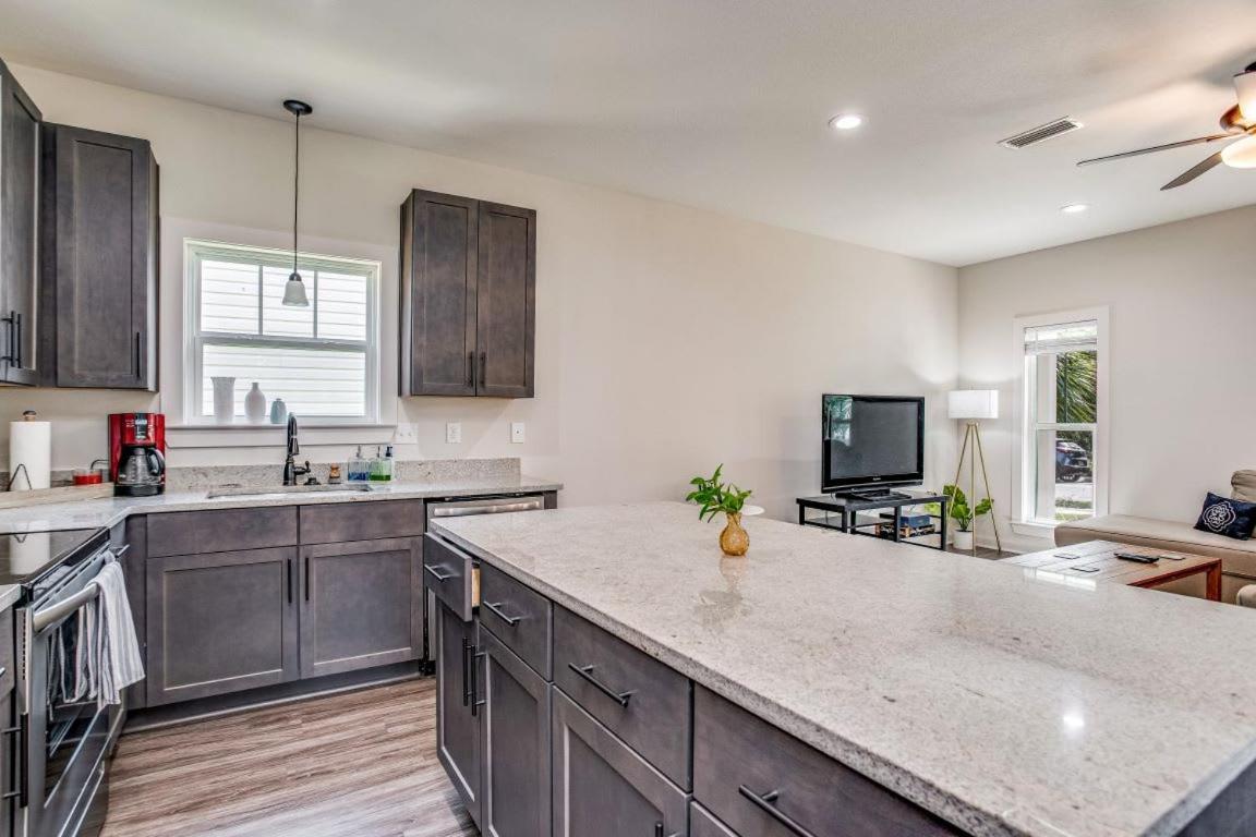Beach Flow Bungalow-Mins To Downtown-Dining-Base Pensacola Exteriér fotografie